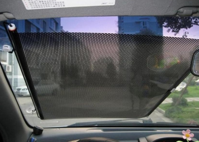 Tendina parasole retrattile, per parabrezza